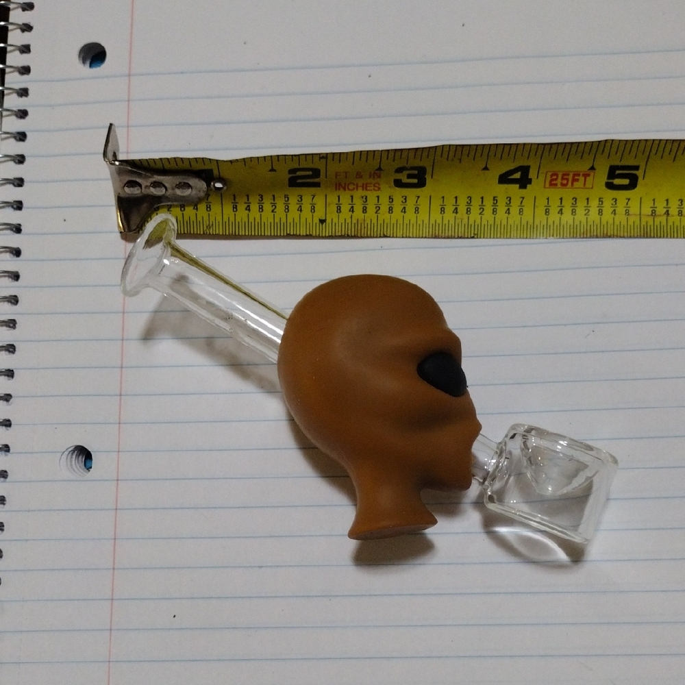 Alien-Themed Glass smoking accessory, bowl, chillum, p!p€